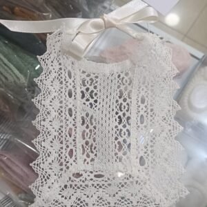 babero encaje 4